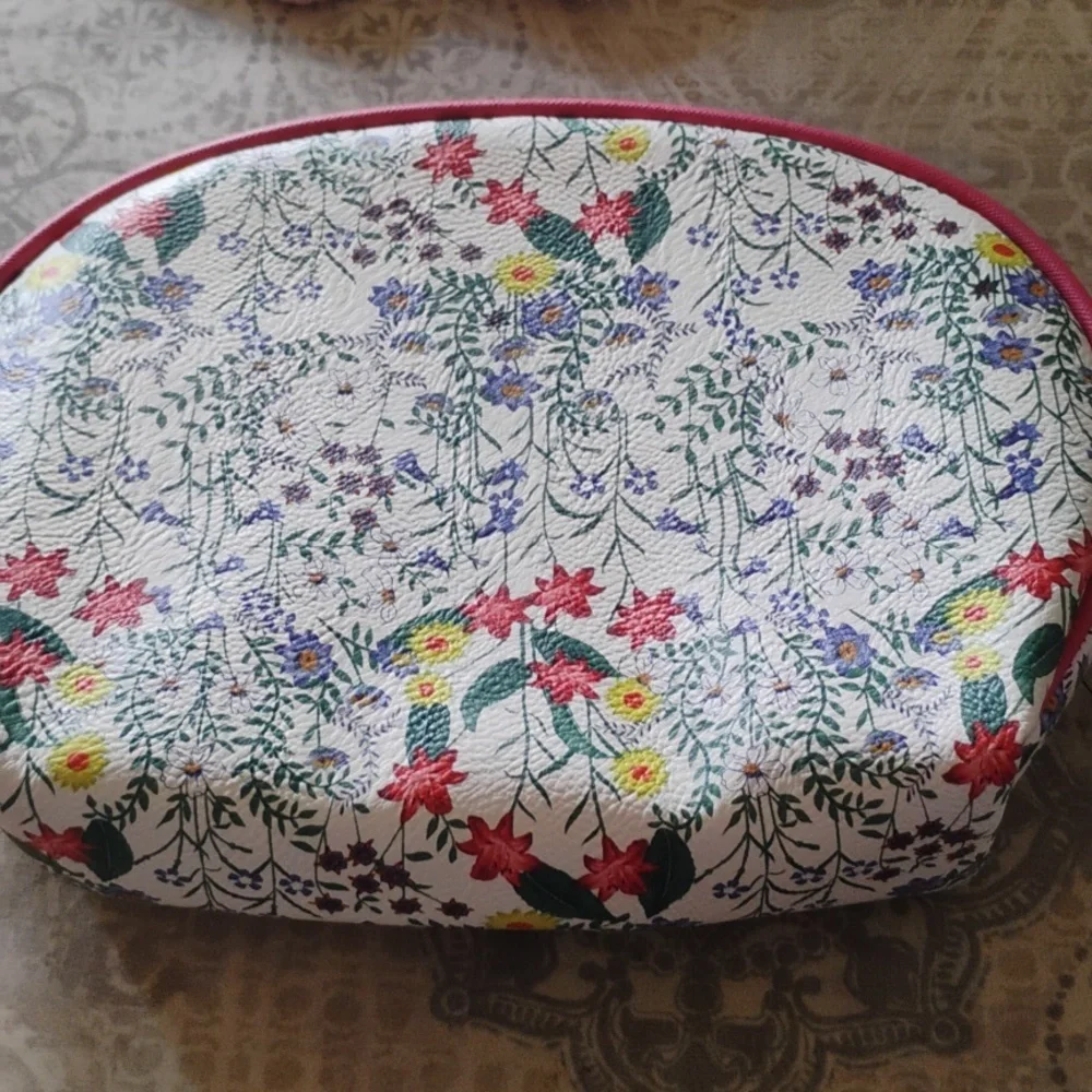 Tahari Cosmetic Bags
